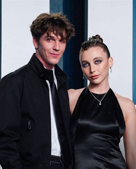 emma chamberlain boyfriend